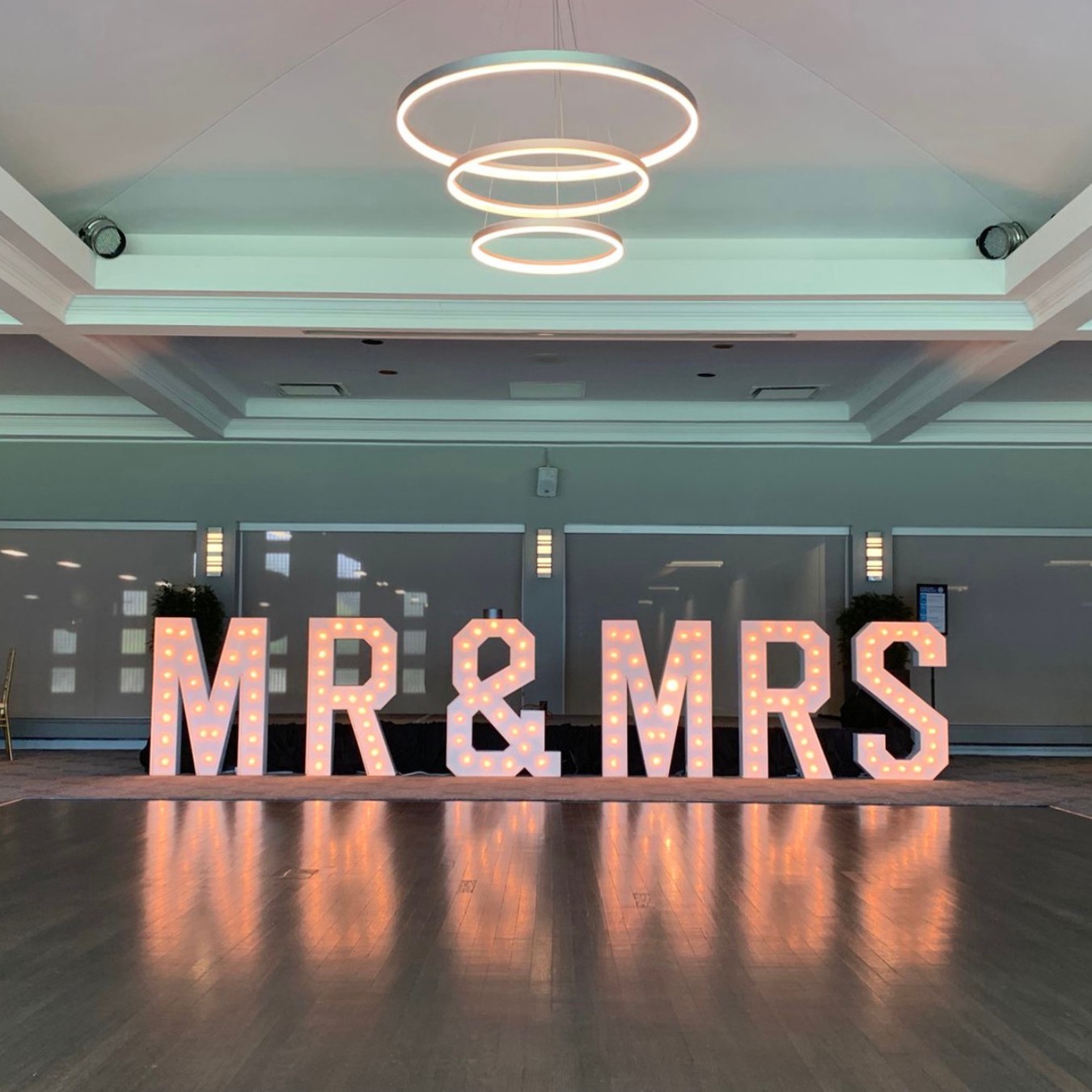 MR & MRS Marquee Letters Rental